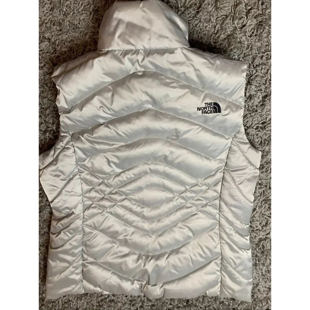 The North Face 550 Down Puffer Aconcagua Lunar Ice Gray VEST Jacket sz M WORN 1